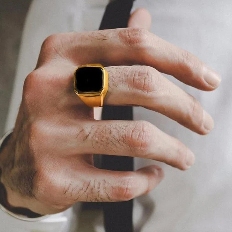 Crest Ring