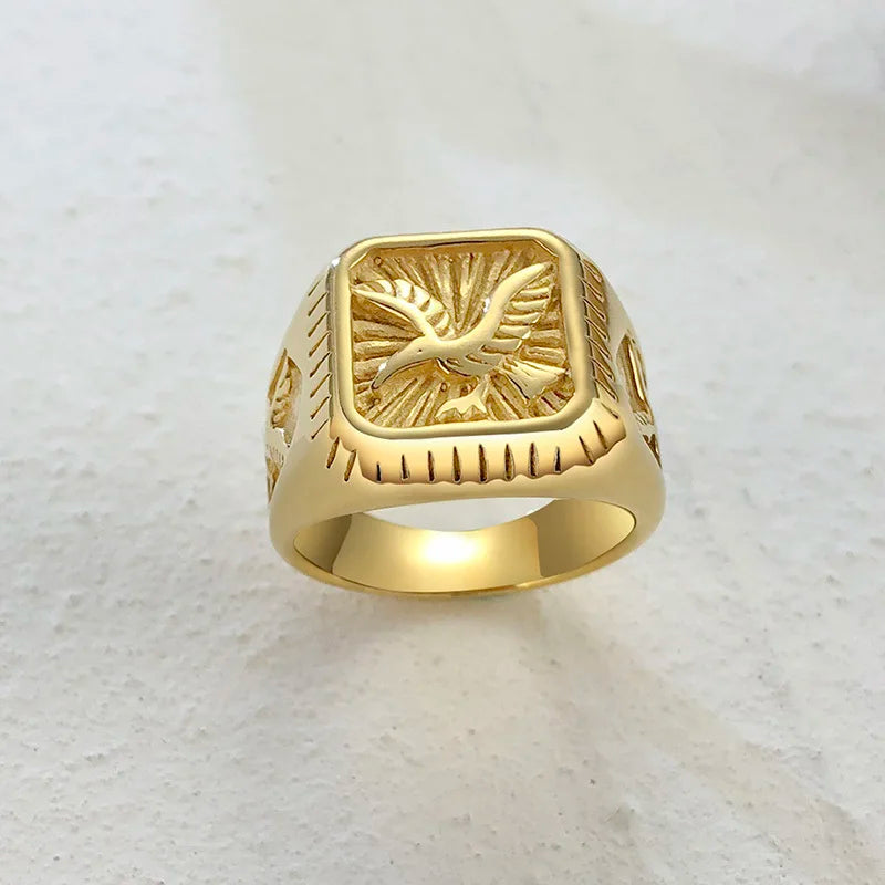 Crest Ring