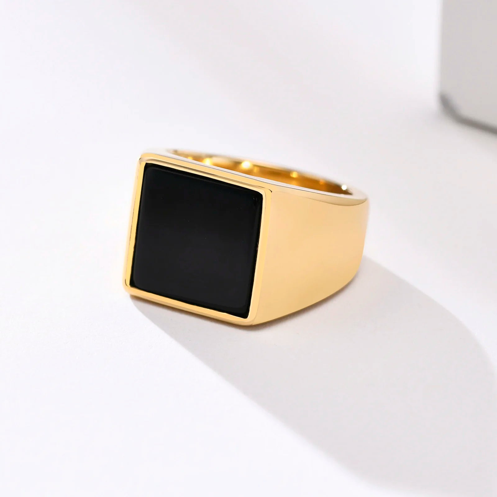 Crest Ring