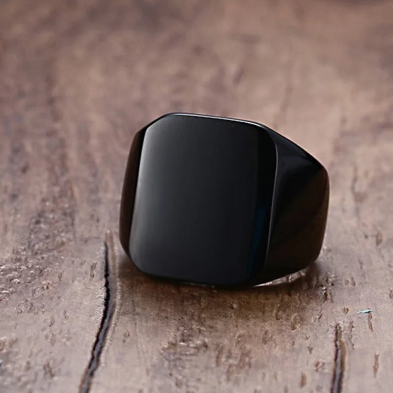 Crest Ring