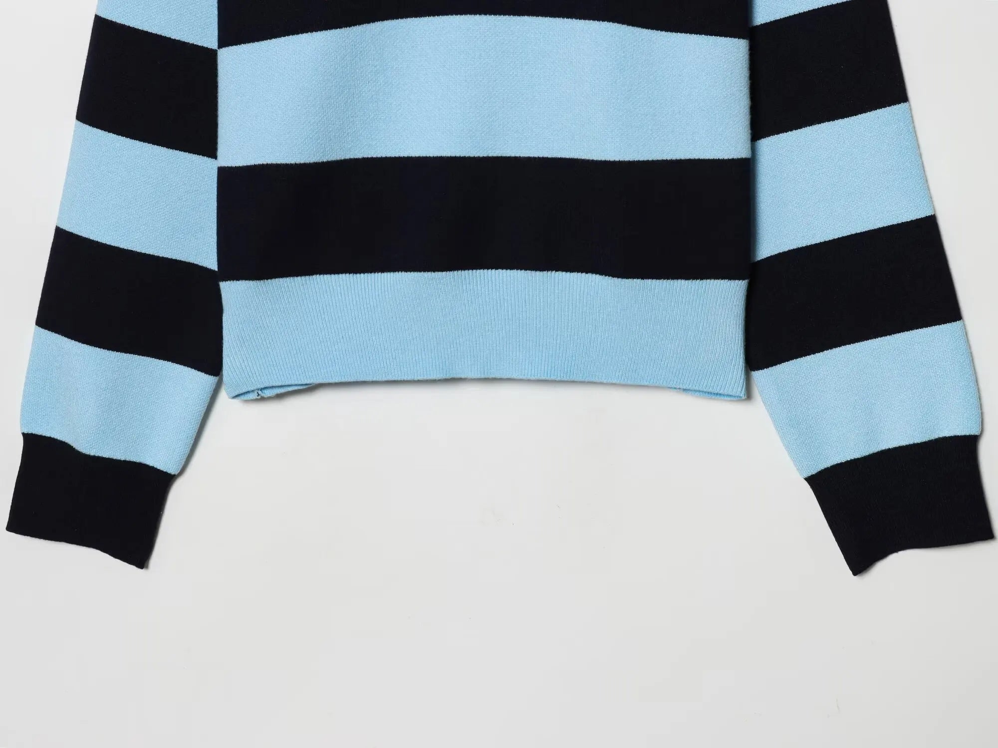 Elvora Stripe