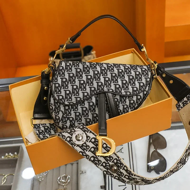Elegant Shoulder Bag