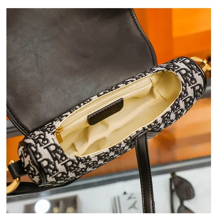 Elegant Shoulder Bag