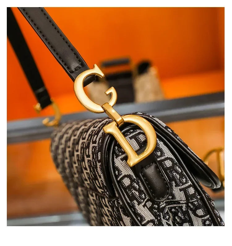 Elegant Shoulder Bag