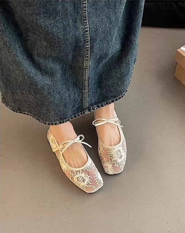 Elegant Lace Shoes
