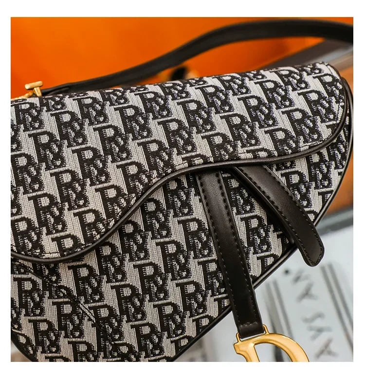 Elegant Shoulder Bag